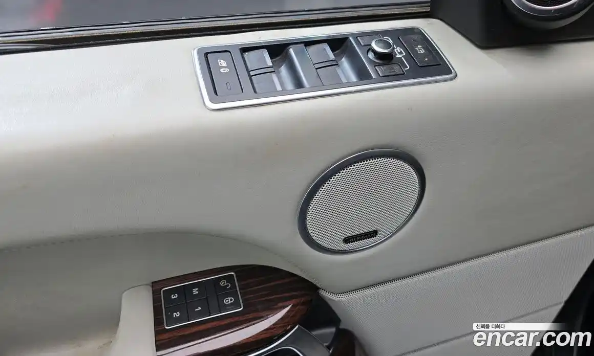 Land Rover Range Rover 2014 4.4 автомат (гидро), фото 14