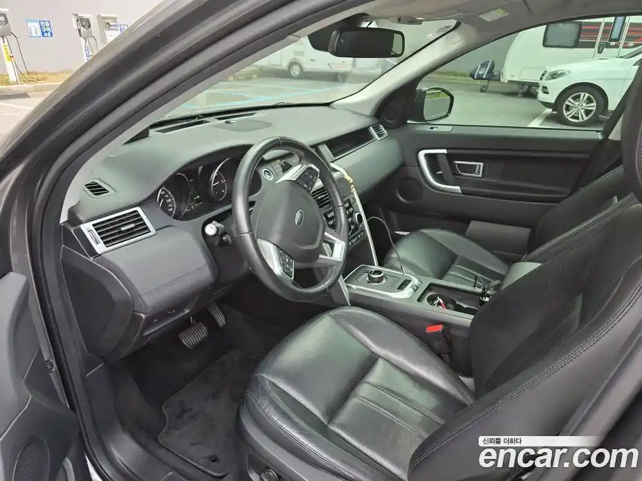 Land Rover Discovery Sport 2017 2.0 автомат (гидро), фото 13
