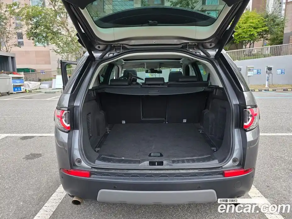 Land Rover Discovery Sport 2017 2.0 автомат (гидро), фото 17