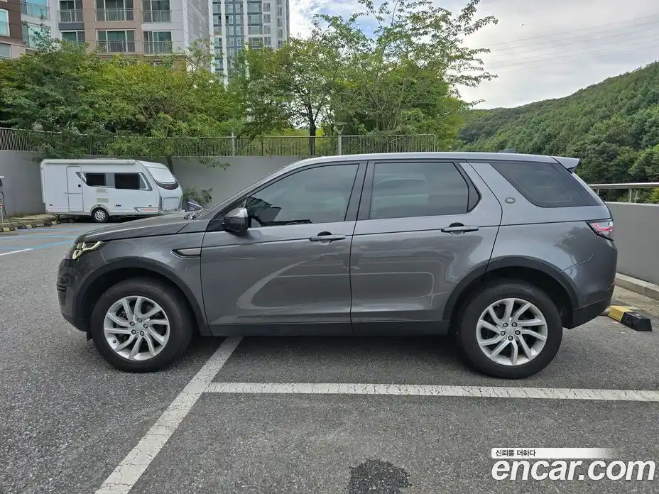 Land Rover Discovery Sport 2017 2.0 автомат (гидро), фото 4
