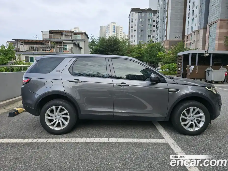 Land Rover Discovery Sport 2017 2.0 автомат (гидро), фото 8