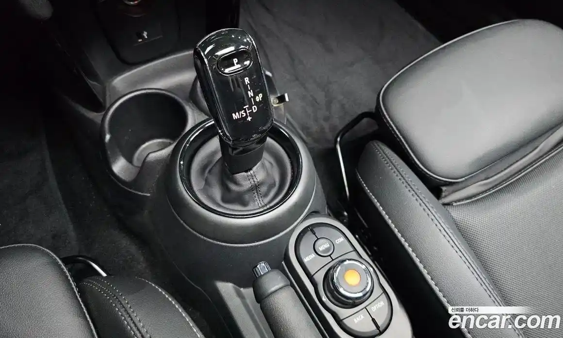 Mini Cooper 2021 1.5 автомат (гидро), фото 12