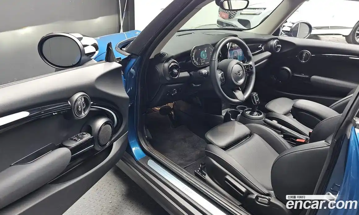 Mini Cooper 2021 1.5 автомат (гидро), фото 13