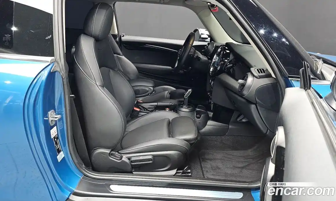 Mini Cooper 2021 1.5 автомат (гидро), фото 16