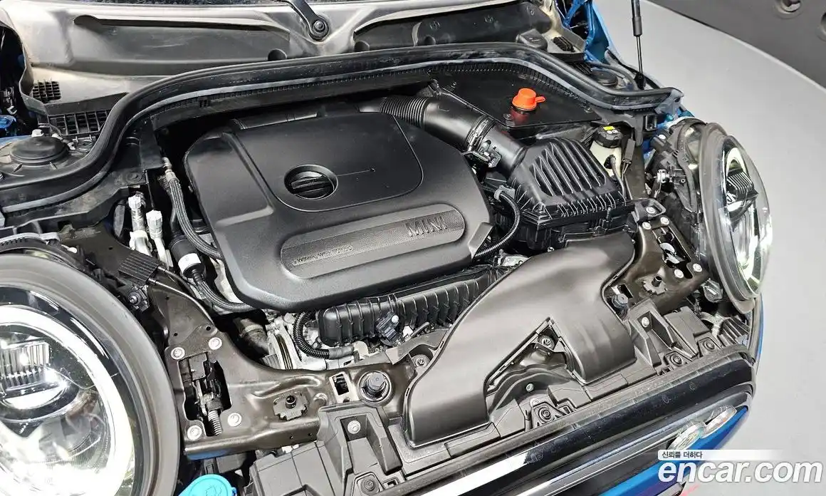 Mini Cooper 2021 1.5 автомат (гидро), фото 6