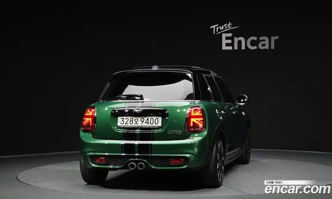 Mini Cooper 2020 2.0 автомат (гидро), фото 4