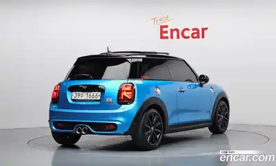 Mini Cooper 2018 2.0 автомат (гидро), миниатюра 2