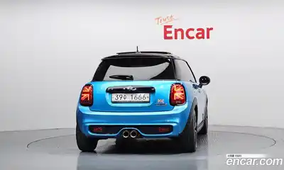 Mini Cooper 2018 2.0 автомат (гидро), миниатюра 4