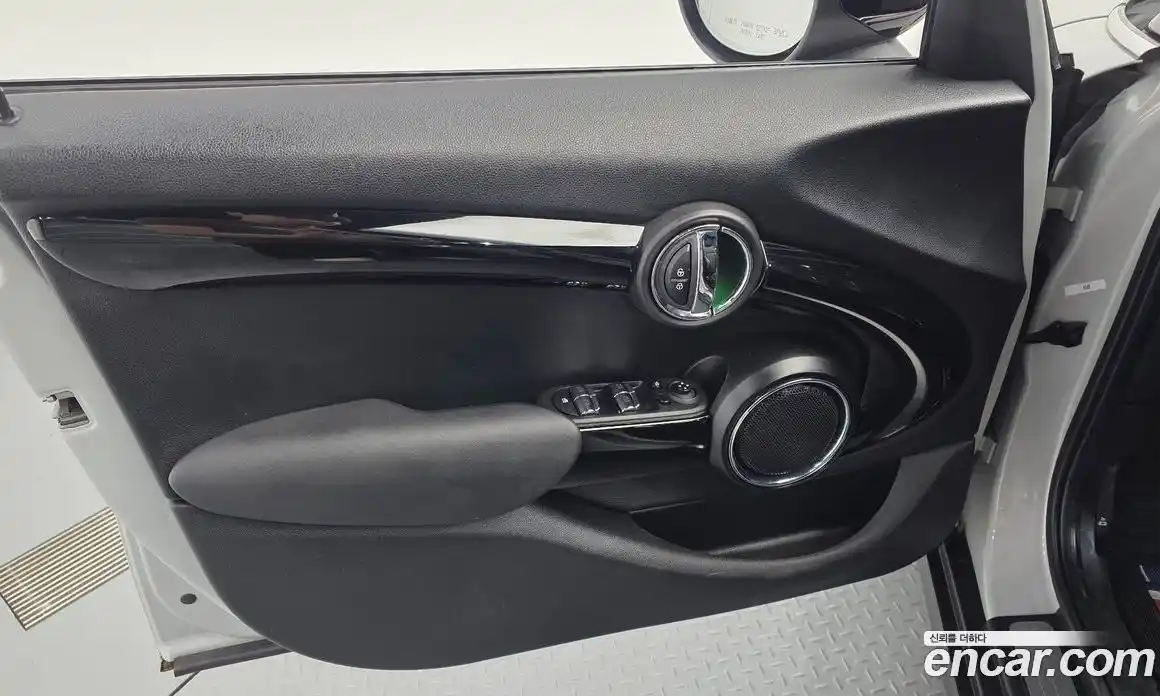 Mini Cooper 2020 1.5 автомат (гидро), фото 14
