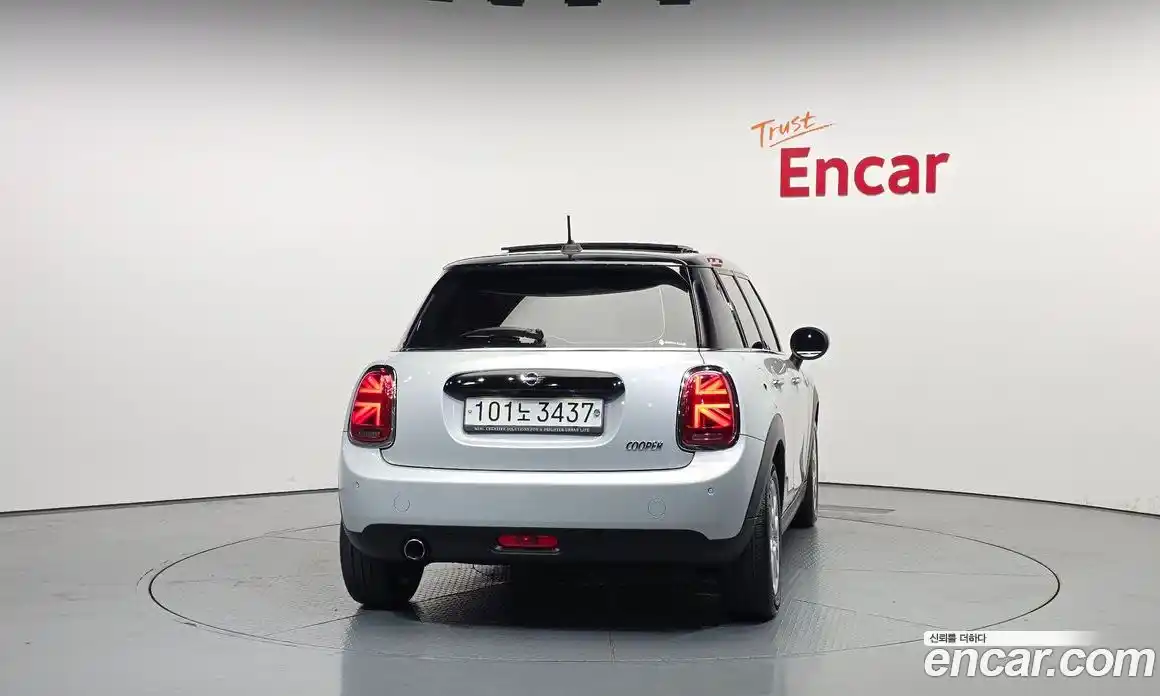 Mini Cooper 2020 1.5 автомат (гидро), фото 4