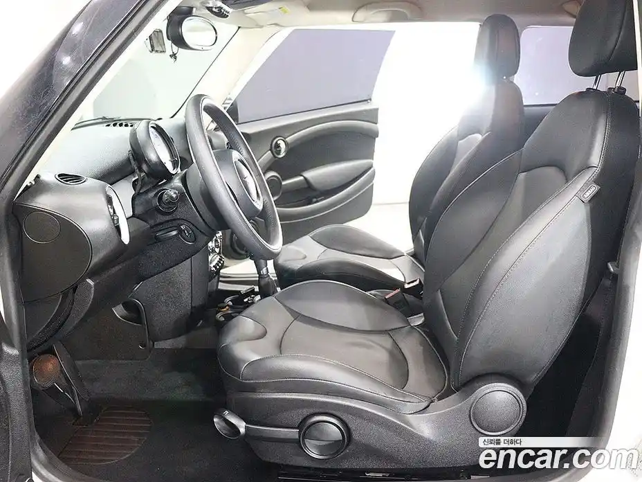 Mini Cooper 2013 2.0 автомат (гидро), фото 18