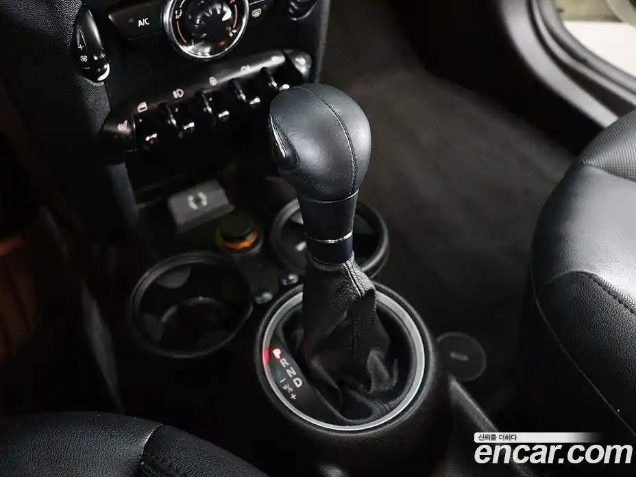 Mini Cooper 2013 2.0 автомат (гидро), фото 8