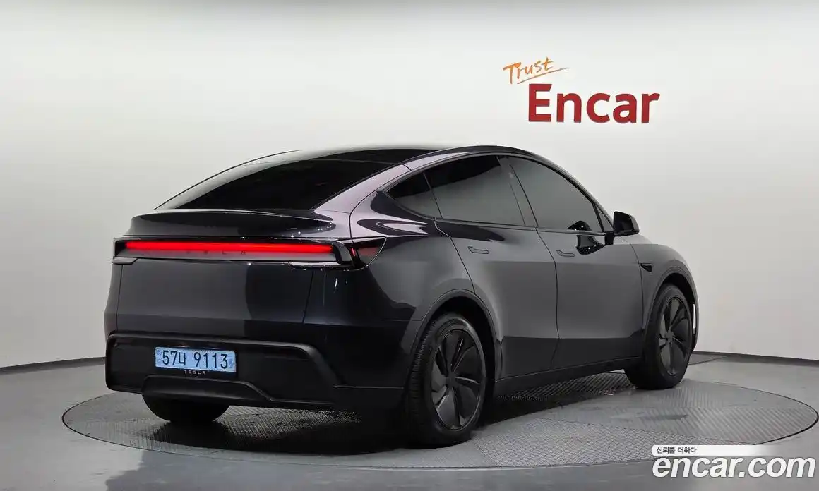 Tesla Model Y 2025 0.2 автомат (гидро), фото 2 Tesla Model Y 2025 0.2 автомат (гидро), фото 2