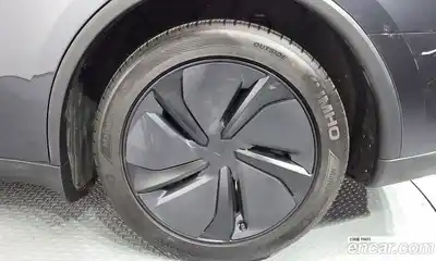 Tesla Model Y 2025 0.2 автомат (гидро), миниатюра 7 Tesla Model Y 2025 0.2 автомат (гидро), миниатюра 7