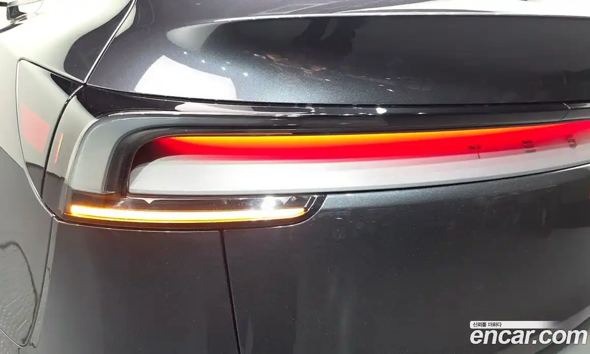 Tesla Model Y 2025 0.2 автомат (гидро), фото 9 Tesla Model Y 2025 0.2 автомат (гидро), фото 9