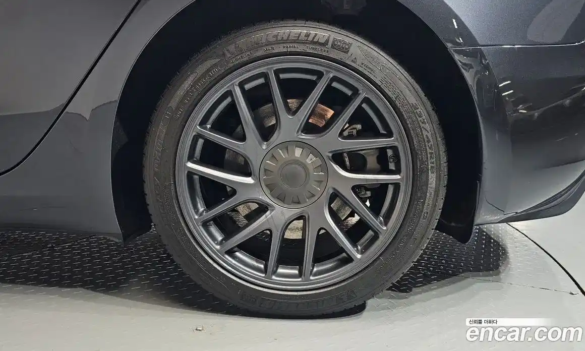 Tesla Model 3 2024 0.2 автомат (гидро), фото 6 Tesla Model 3 2024 0.2 автомат (гидро), фото 6