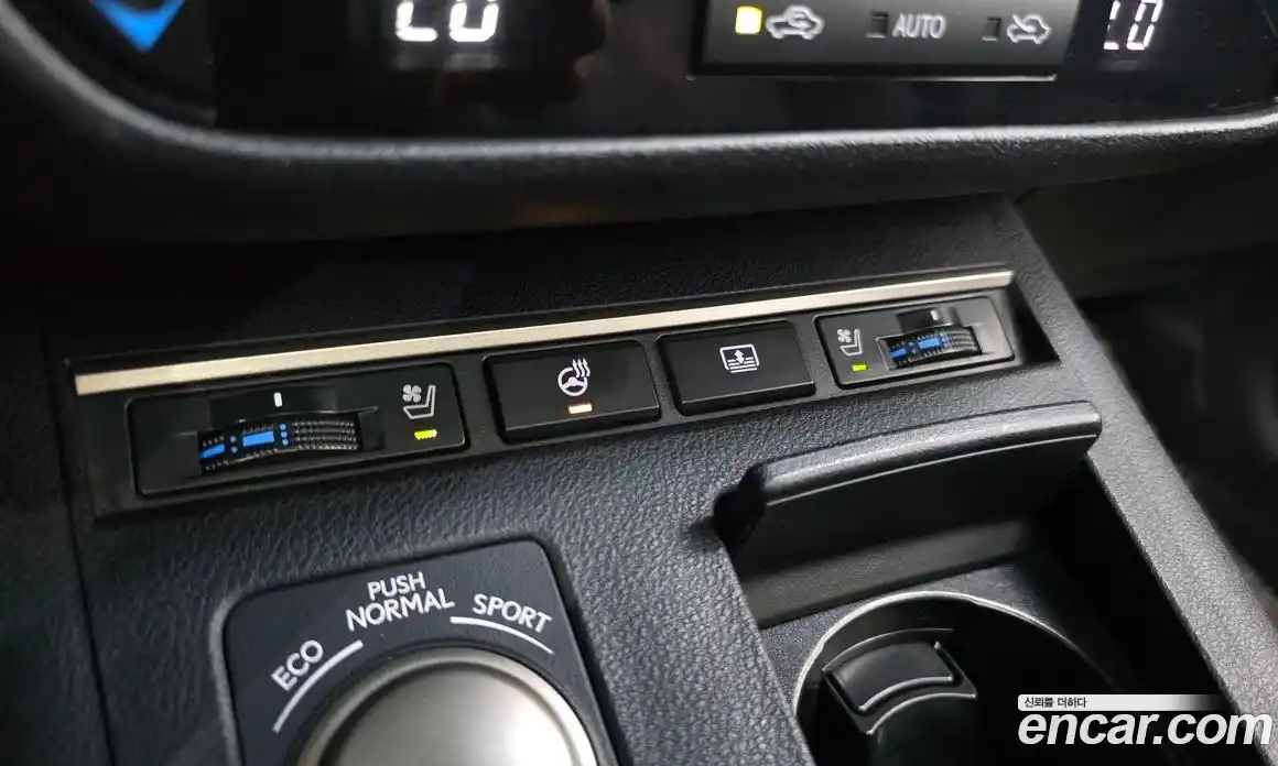 Lexus ES 2012 2.5 автомат (гидро), фото 19 Lexus ES 2012 2.5 автомат (гидро), фото 19