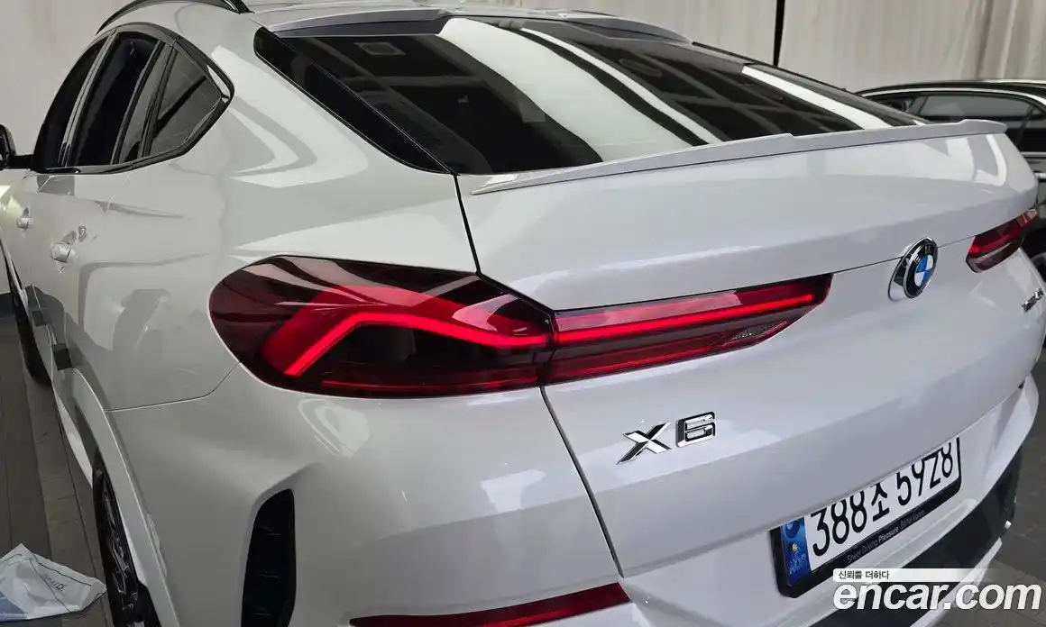 BMW X6 2024 3.0 автомат (гидро), фото 9