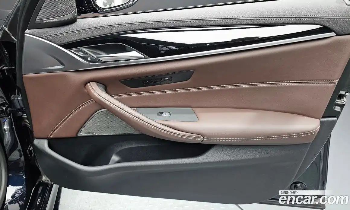 BMW 5 серия 2022 2.0 автомат (гидро), фото 14