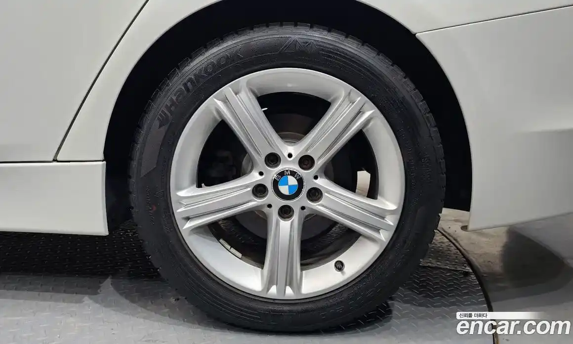 BMW 3 серия 2014 2.0 автомат (гидро), фото 6