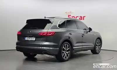 Volkswagen Touareg 2023 3.0 автомат (гидро), миниатюра 2