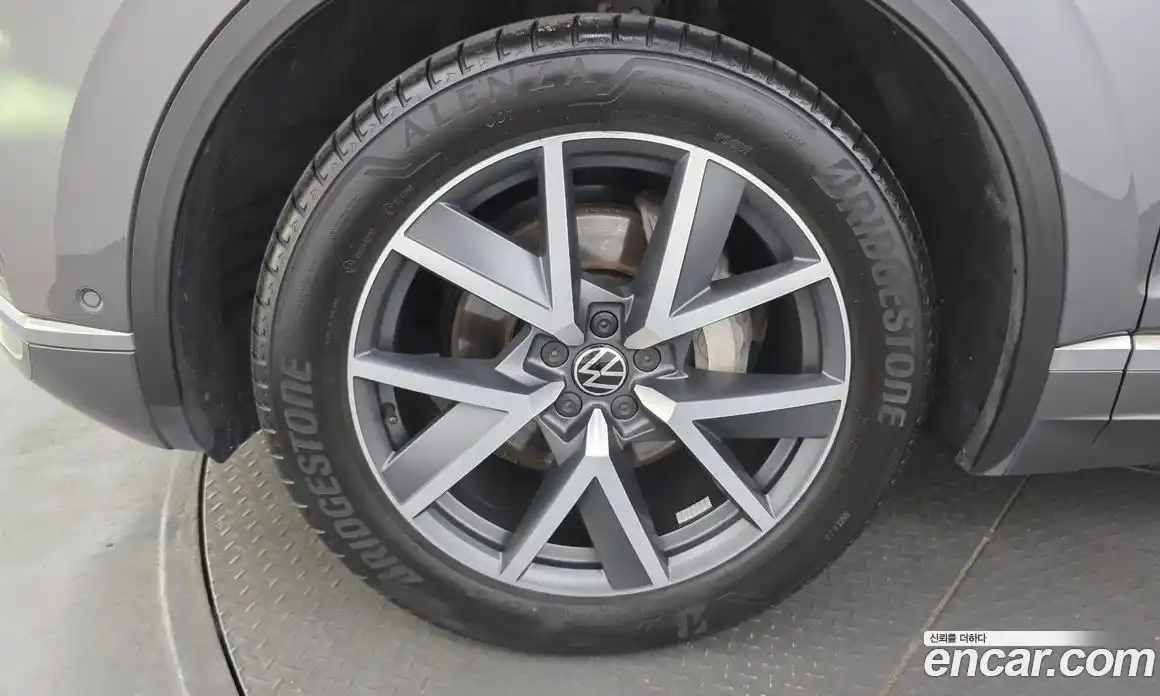 Volkswagen Touareg 2023 3.0 автомат (гидро), фото 5