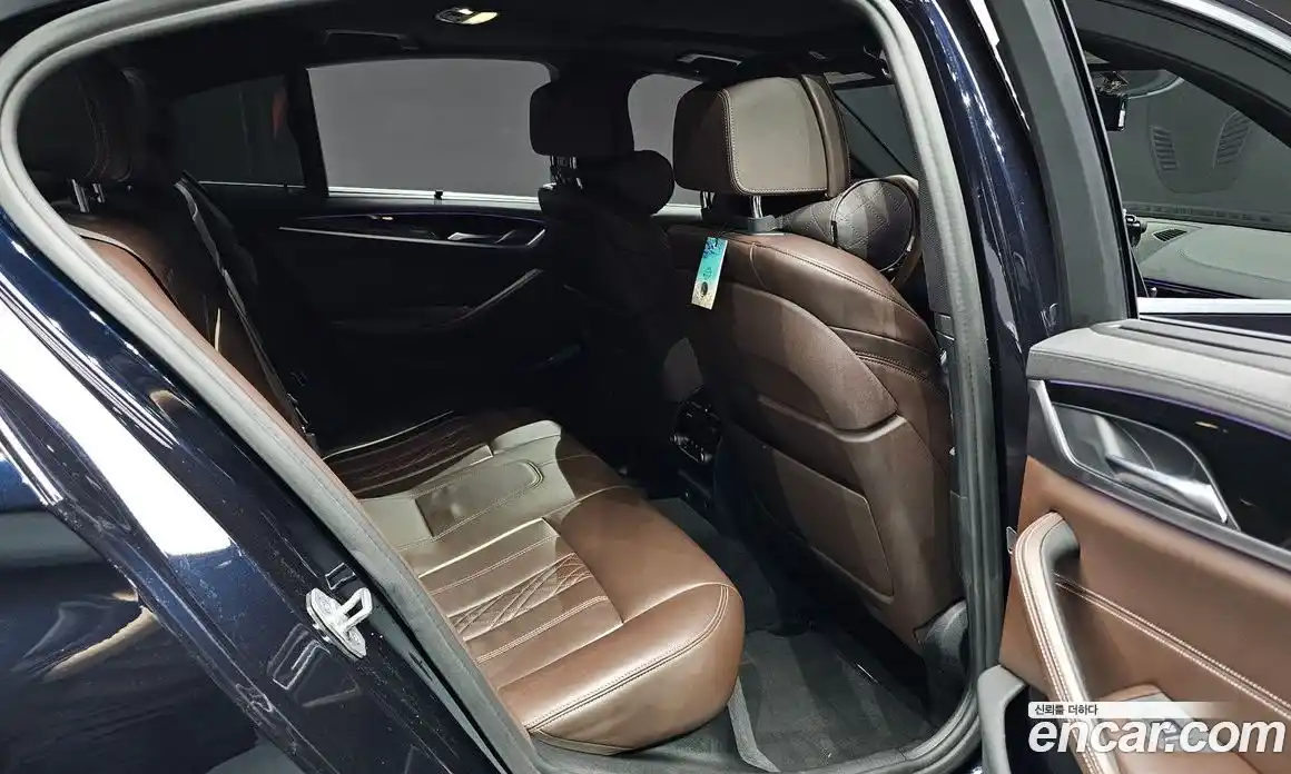 BMW 5 серия 2018 2.0 автомат (гидро), фото 11