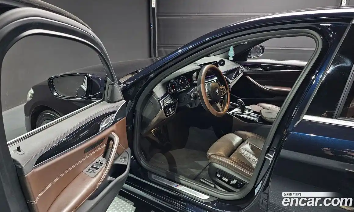BMW 5 серия 2018 2.0 автомат (гидро), фото 10