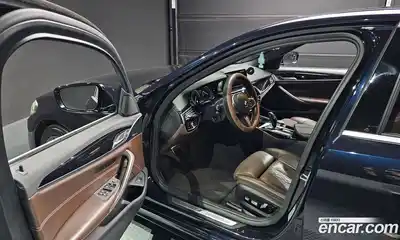 BMW 5 серия 2018 2.0 автомат (гидро), миниатюра 10