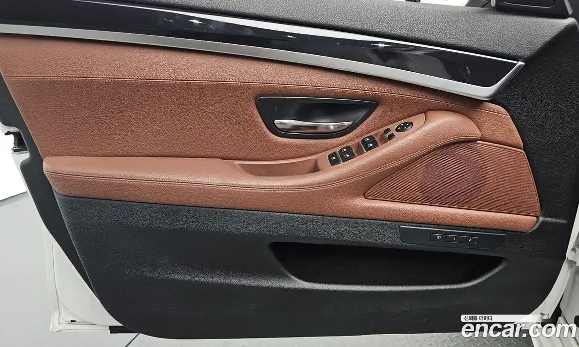 BMW 5 серия 2016 2.0 автомат (гидро), фото 13