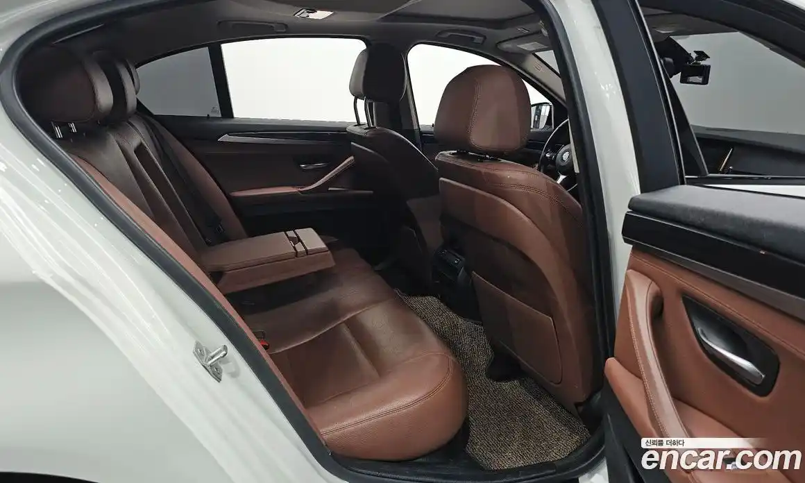 BMW 5 серия 2016 2.0 автомат (гидро), фото 15