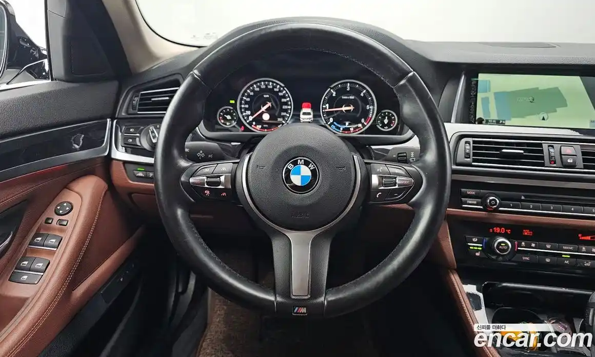 BMW 5 серия 2016 2.0 автомат (гидро), фото 18
