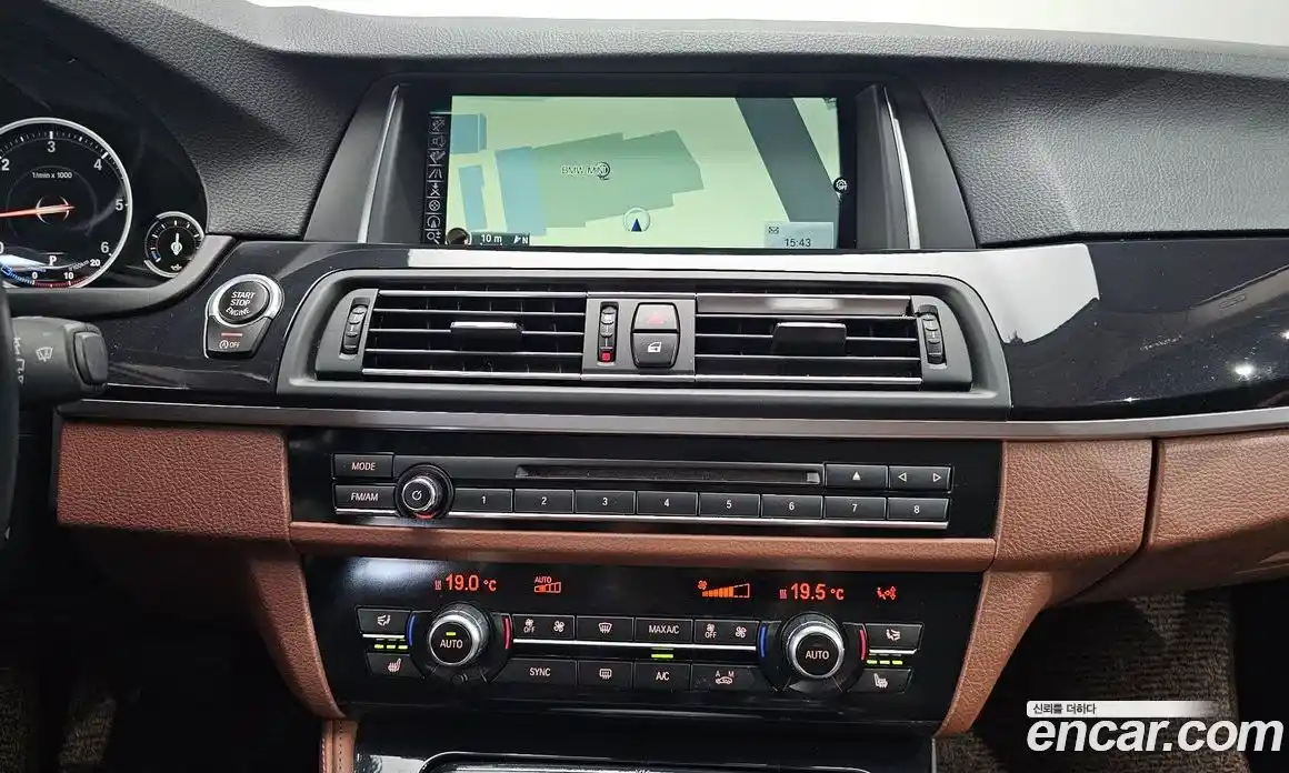 BMW 5 серия 2016 2.0 автомат (гидро), фото 19
