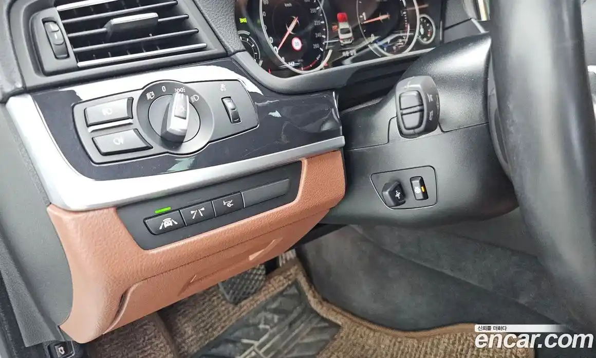 BMW 5 серия 2016 2.0 автомат (гидро), фото 23
