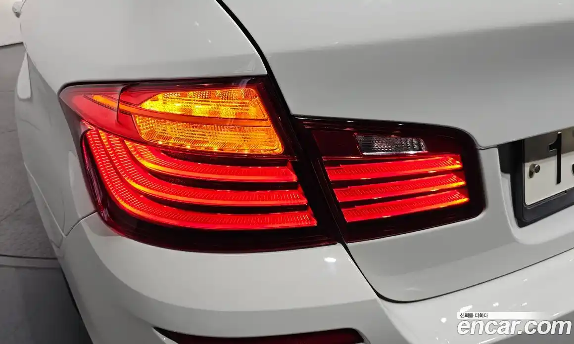 BMW 5 серия 2016 2.0 автомат (гидро), фото 8