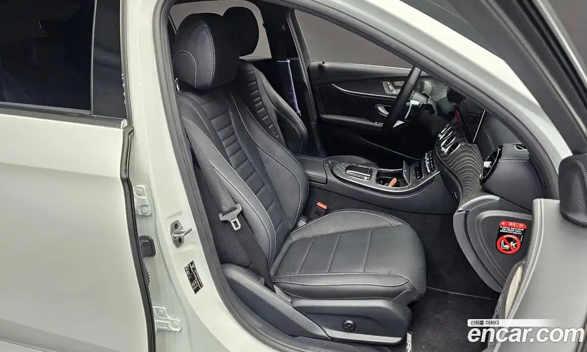 Mercedes-Benz E-Class 2022 2.0 автомат (гидро), фото 12