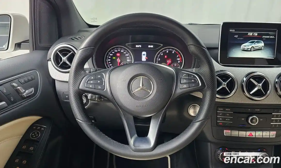 Mercedes-Benz B-Class 2018 2.0 гидро, фото 13 Mercedes-Benz B-Class 2018 2.0 гидро, фото 13