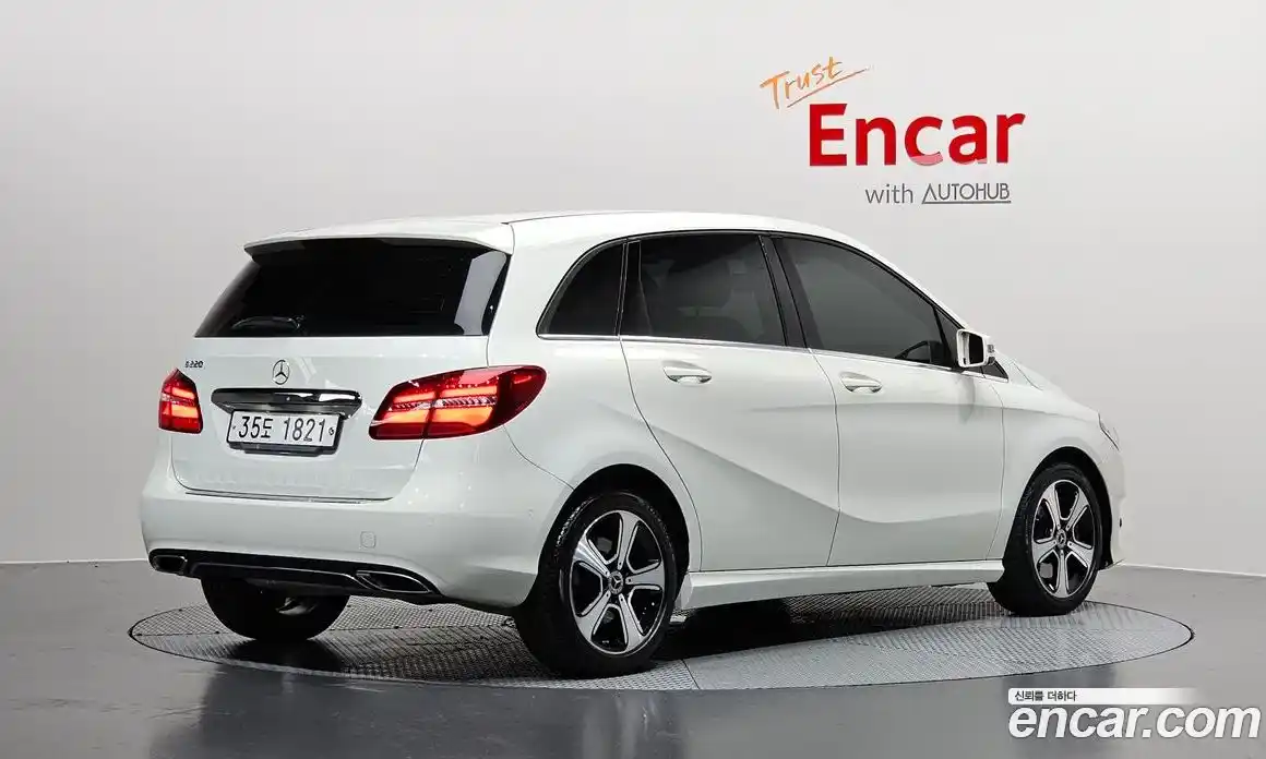 Mercedes-Benz B-Class 2018 2.0 гидро, фото 2 Mercedes-Benz B-Class 2018 2.0 гидро, фото 2