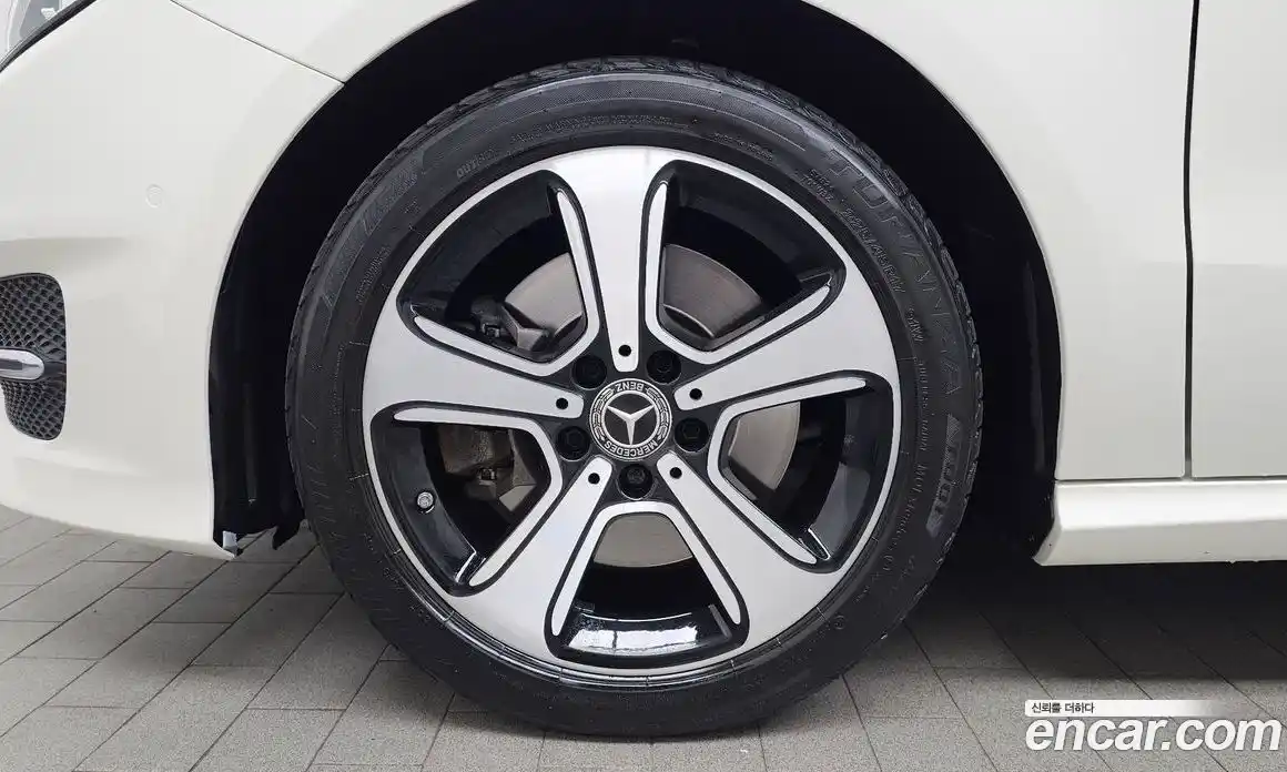 Mercedes-Benz B-Class 2018 2.0 гидро, фото 5 Mercedes-Benz B-Class 2018 2.0 гидро, фото 5