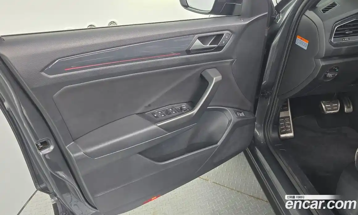 Volkswagen T-Roc 2021 2.0 автомат (гидро), фото 14