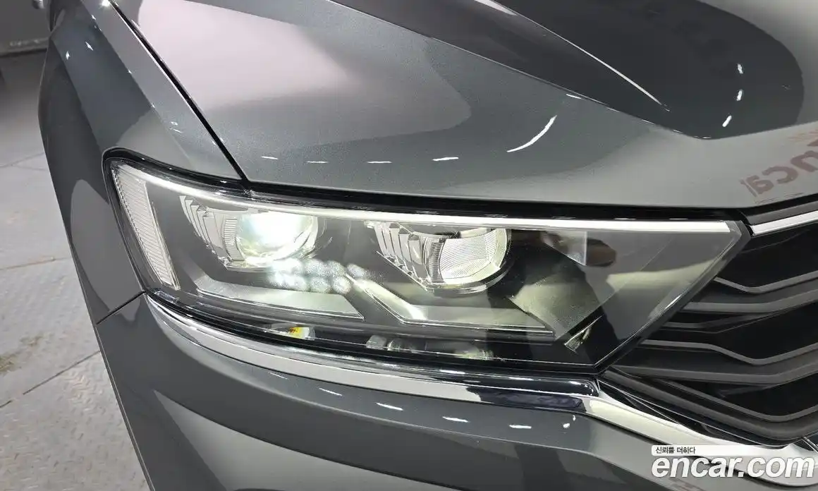Volkswagen T-Roc 2021 2.0 автомат (гидро), фото 8