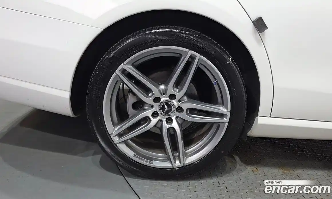 Mercedes-Benz E-Class 2020 2.0 автомат (гидро), фото 5
