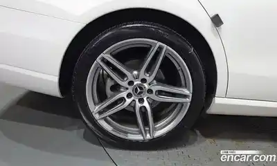 Mercedes-Benz E-Class 2020 2.0 автомат (гидро), миниатюра 5