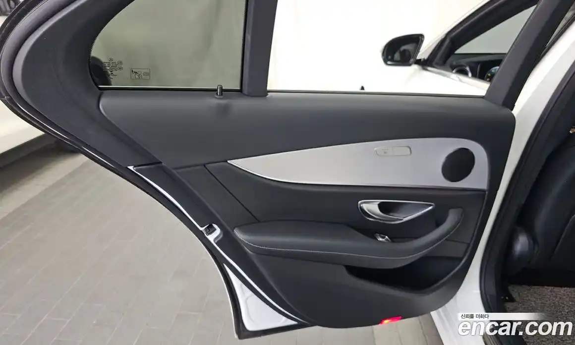 Mercedes-Benz E-Class 2020 2.0 автомат (гидро), фото 15