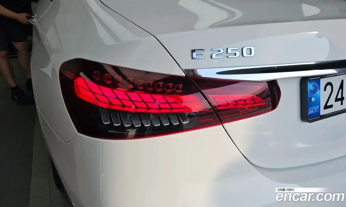 Mercedes-Benz E-Class 2020 2.0 автомат (гидро), фото 9