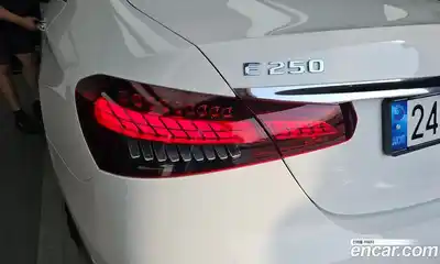 Mercedes-Benz E-Class 2020 2.0 автомат (гидро), миниатюра 9