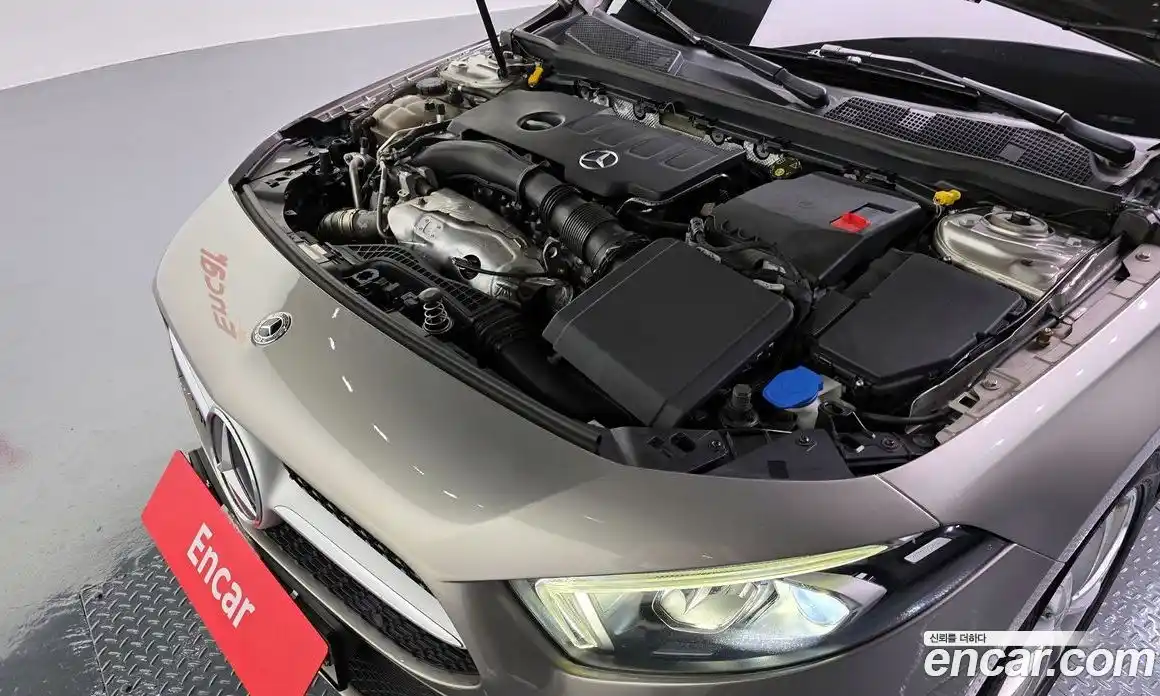 Mercedes-Benz A-Class 2019 2.0 гидро, фото 6 Mercedes-Benz A-Class 2019 2.0 гидро, фото 6