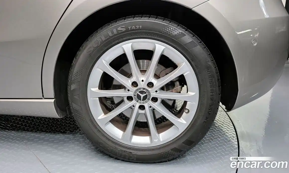 Mercedes-Benz A-Class 2019 2.0 гидро, фото 7 Mercedes-Benz A-Class 2019 2.0 гидро, фото 7