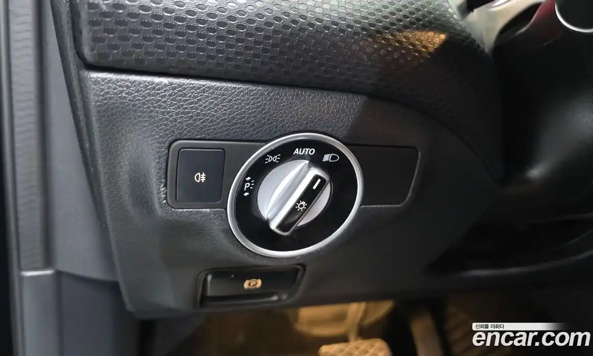 Mercedes-Benz A-Class 2016 1.6 гидро, фото 19 Mercedes-Benz A-Class 2016 1.6 гидро, фото 19