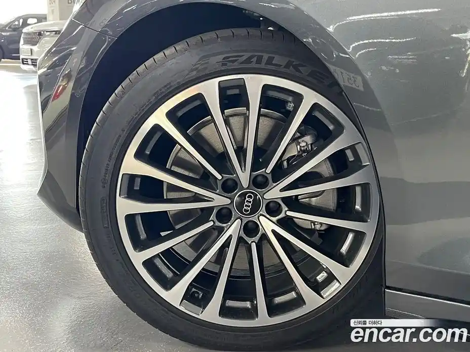Audi A6 2026 2.0 автомат (гидро), фото 12